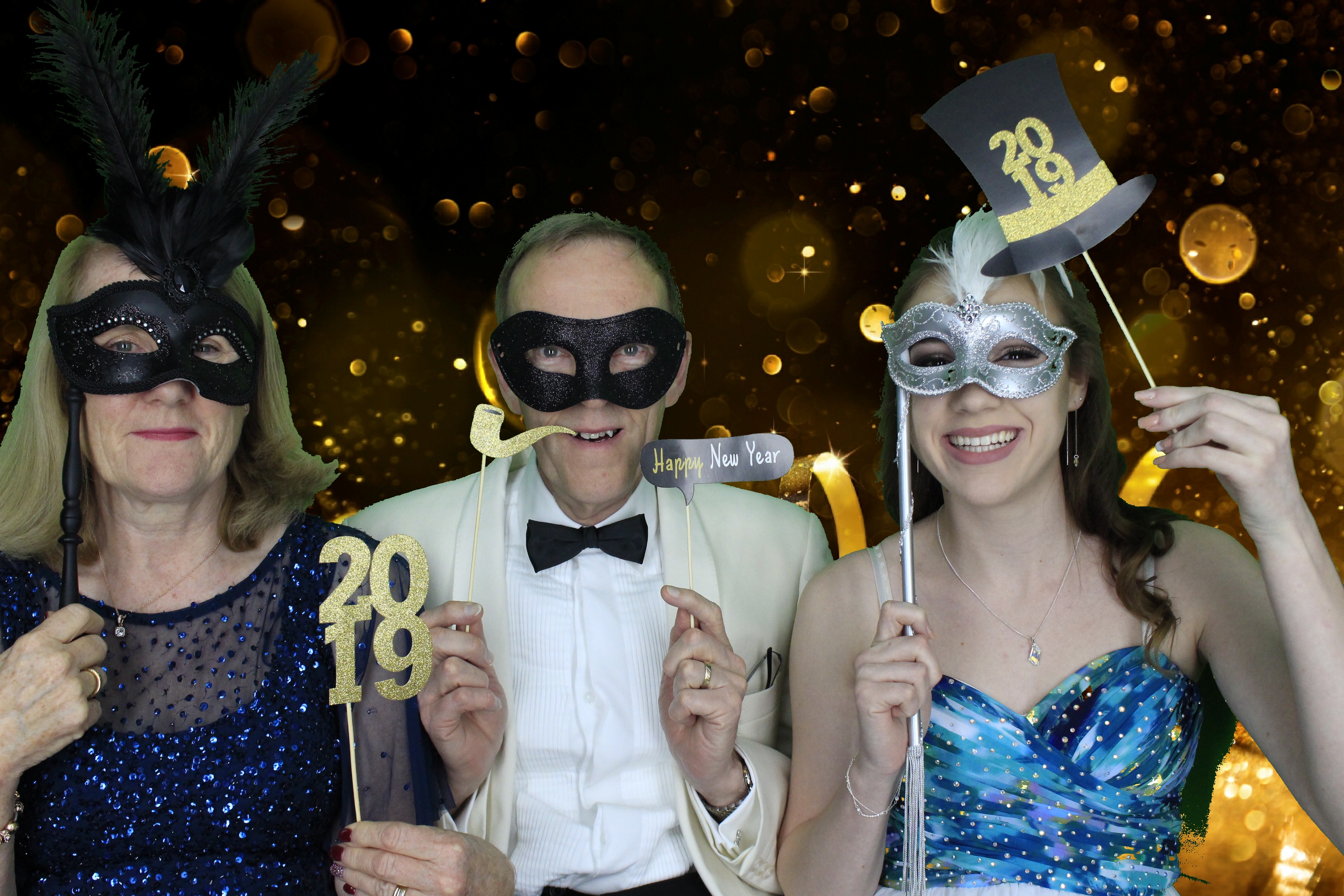 New Years Eve Party Silvermere | View more photos from the event at gallery.myphotoboothexperience.co.uk/u/MyPhotoBoothExperienceLtd/New-Years-Eve-Party-Silvermere